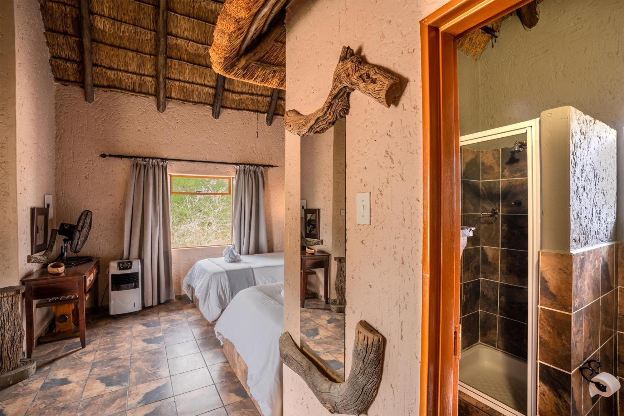 Grassland Safari Lodge Ghanzi Экстерьер фото